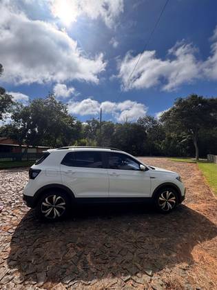 VOLKSWAGEN T-CROSS 1.0 200 TSI TOTAL FLEX COMFORTLINE AUTOMÁTICO VOLKSWAGEN T-CROSS 1.0 200 TSI TOTAL FLEX COMFORTLINE AUTOMÁTICO